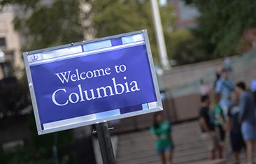 Welcome to Columbia sign