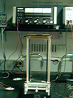 apparatus.e2.6.jpg (73564 bytes)