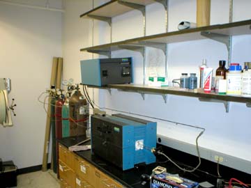 Carbon nanotube CVD growth apparatus.