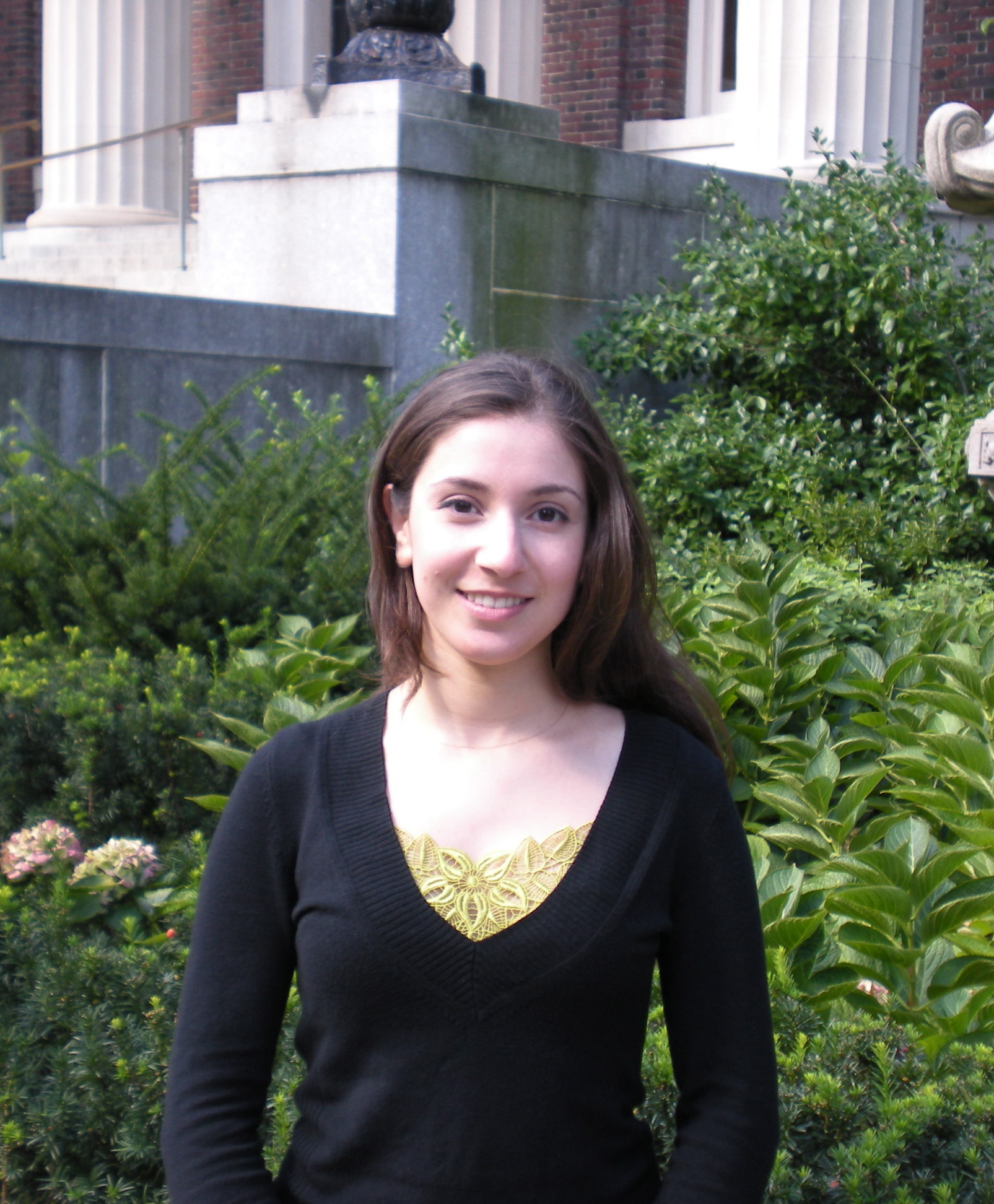 Elnaz Menhaji-Klotz