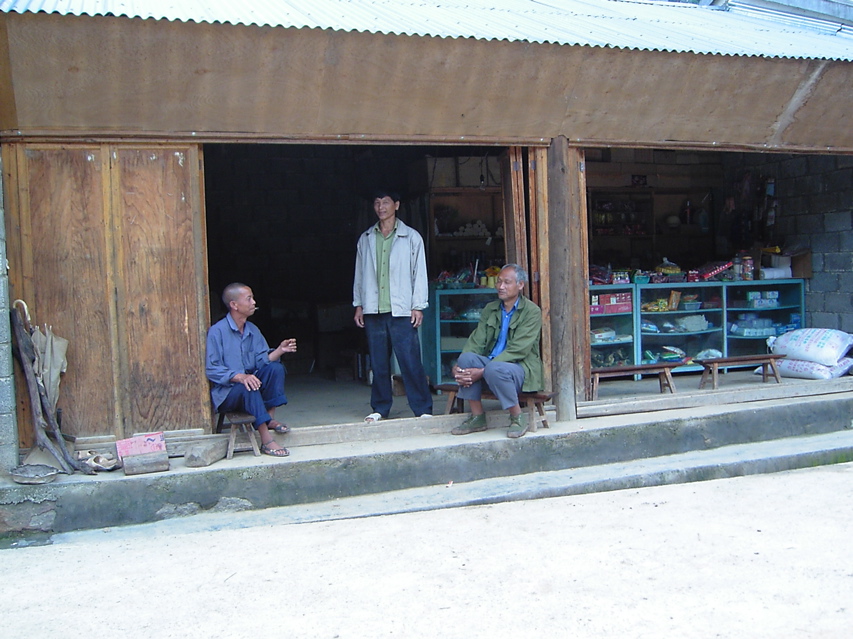 Store, hamlet KIF_0443