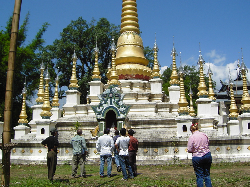 Pagoda on way to west side of reserve KIF_0464