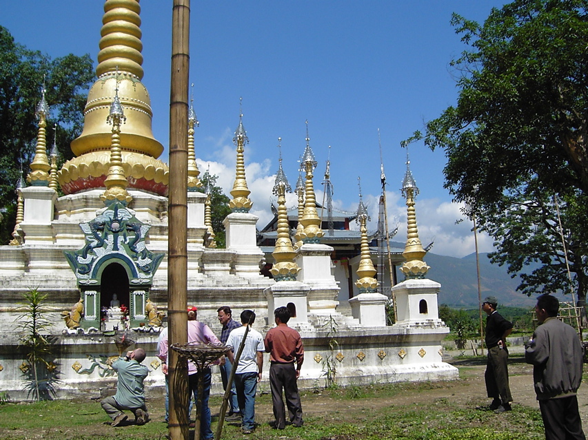 Pagoda on way to west side of reserve KIF_0466