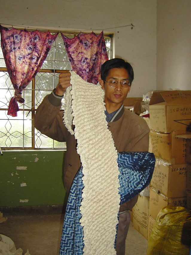 Tie Dye factory, Weishan KIF_0770