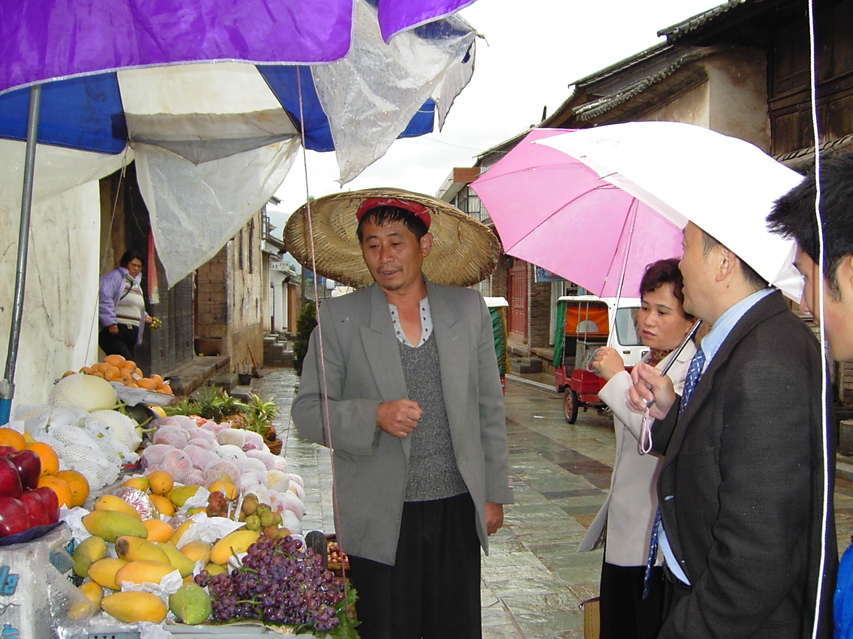 Shop, Main street, Weishan KIF_0759
