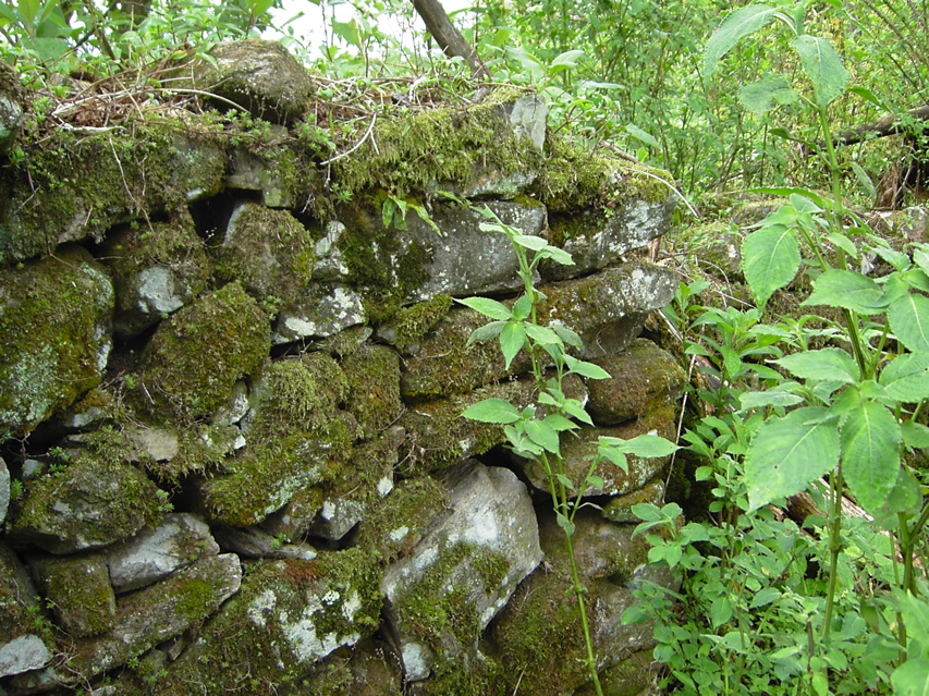 Gaoligongshan Silk Road stone wall KIF_0399