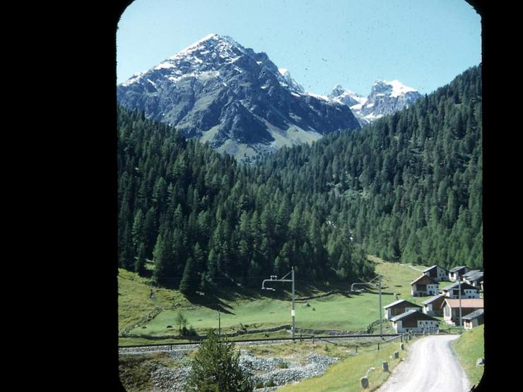 20 Over to St. Moritz Photo #11