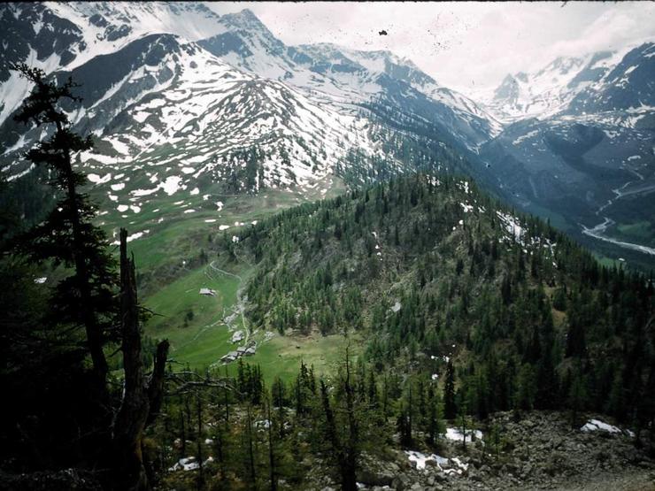 65 Mont Chetif and the valleys Photo #11