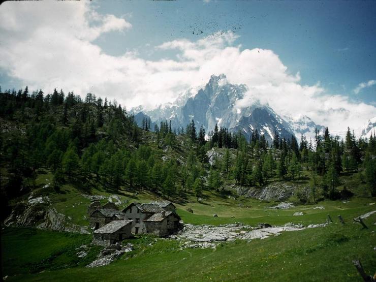 65 Mont Chetif and the valleys Photo #12