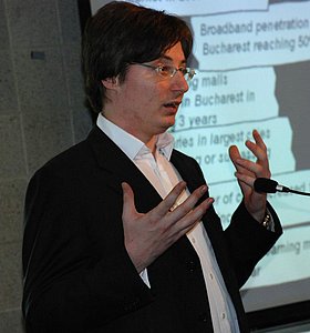 31-Ilie Fugaru - Andrei Caramitru.jpg