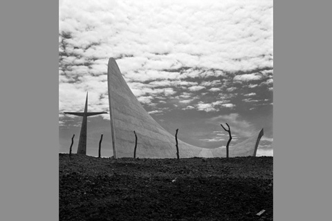 Palmira Chapel, Cuernavaca, México. Photograph by Nacho López. Mexican National Photograph Archive