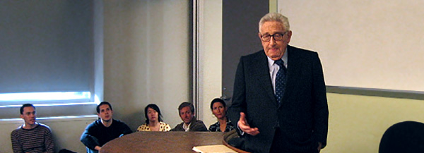 Guest speaker Henry Kissinger answers questions from graduate students at the School of Journalism.