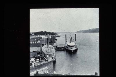 Early Steamboats at Poughkeepsie