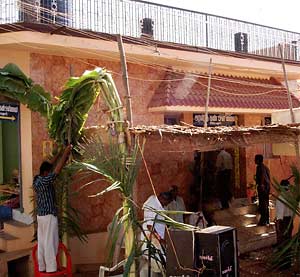 A rural Aravind vision center in Chinnamunoor, India