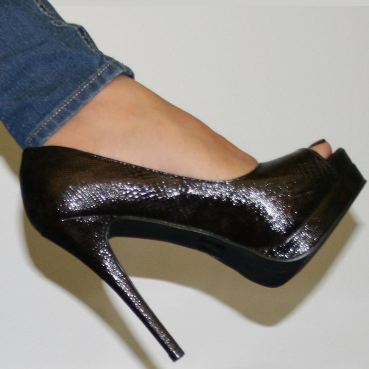 Zapatos de diciembre del 2010 Foto #9