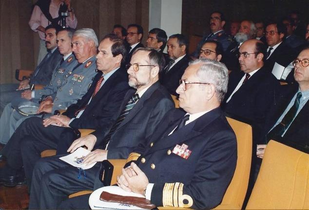 Raimundo in Parliament 1997
