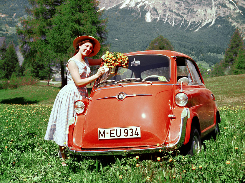 miss and cars - Page 21 Isetta