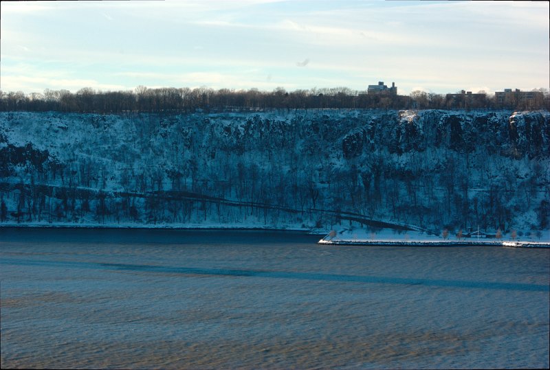 IMGP7034a.jpg - Palisades afternoon