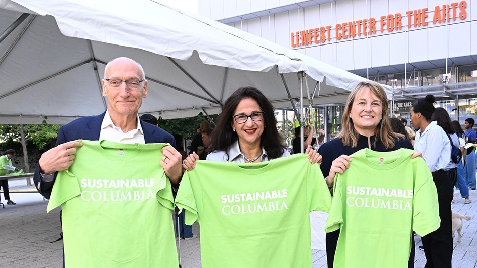 A Sweeping Effort to Clean Up Broadway
