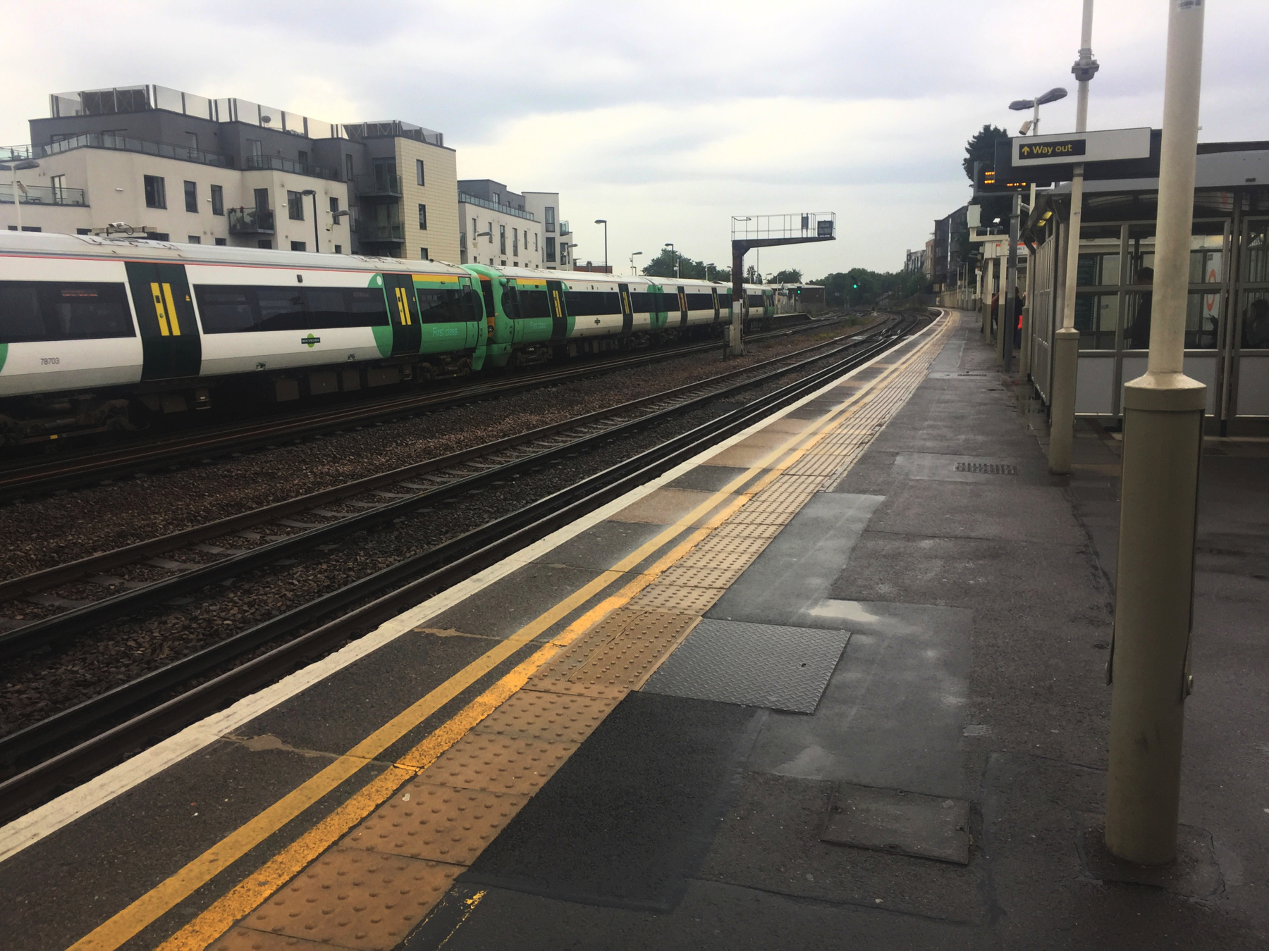 Forest Hill station