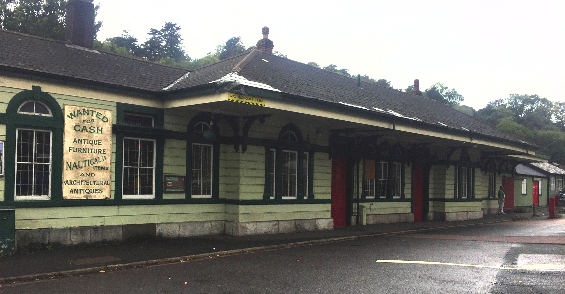Torre station